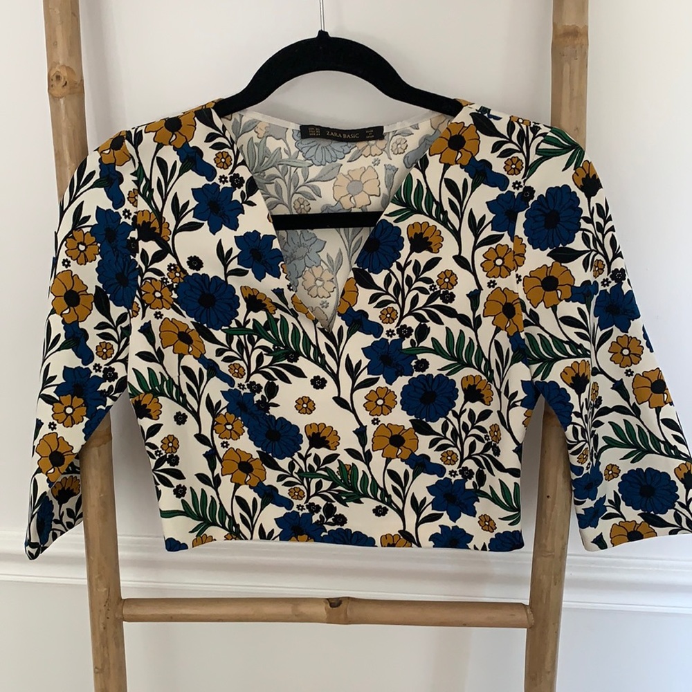 Zara Basic Crop top Floral